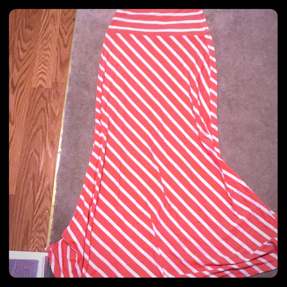 Maxi skirt